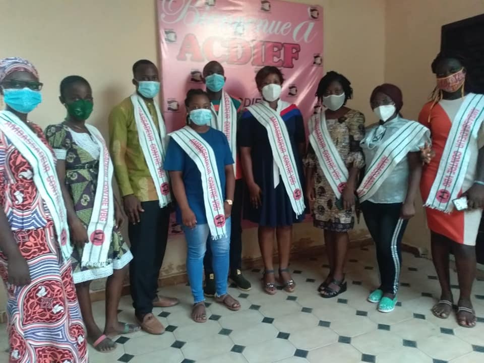 ACDIEF ACREDITE LES AMBASSADEURS DE LUTTE CONTRE LES VIOLENCES BASEES SUR LE GENRE APRES LES AVOIR FORMÉS